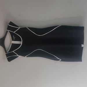 Express blank and white dress size 6